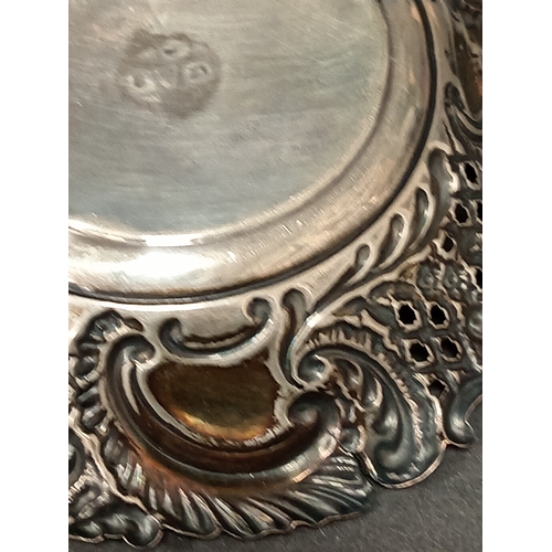 723 - Ornate silver bon bon dish hallmarked Chester 1898 maker S.B weight 29.89 grams