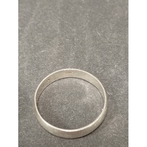 726 - Two 925 silver rings