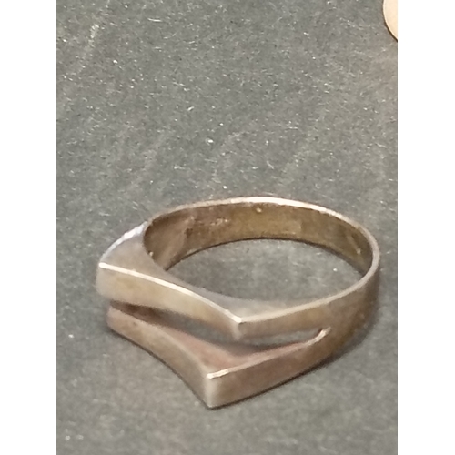 738 - 925 silver mens ring size Z