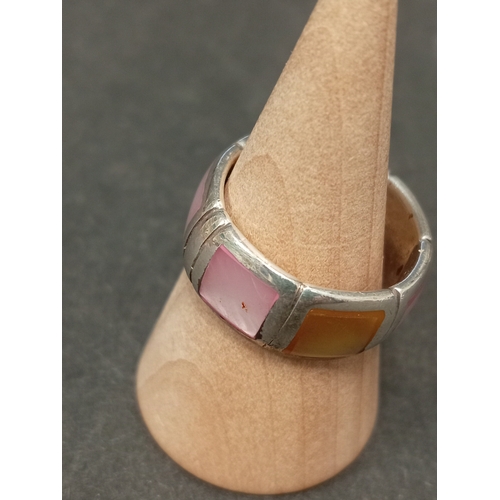 740 - 925 silver mother of pearl ring size M