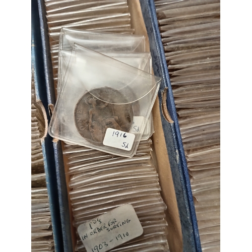 626 - Job lot of Antique and vintage one penny coins and three pence coins dating from 1900-1955