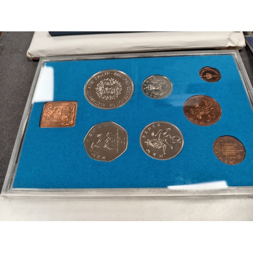 632 - Job lot of coinage of Great Britain and Northern Ireland coin sets dating from 1960's to 1970's