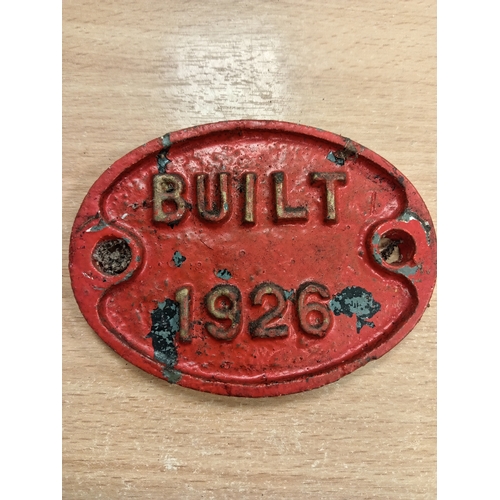 572 - Railwayana cast iron wagon plate Built 1926