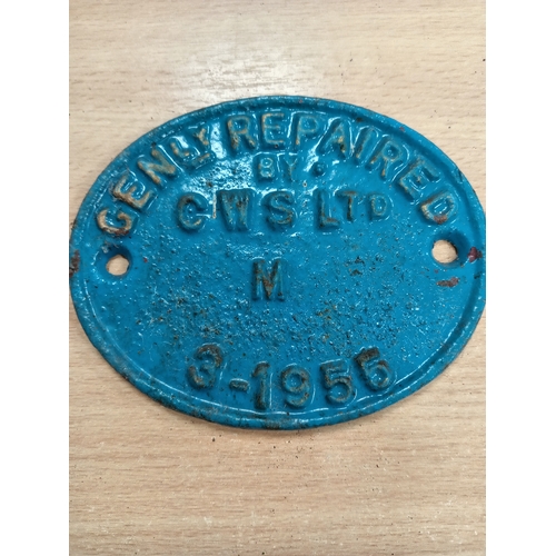 576 - Railwayana cast iron wagon plate Genly Repaired by C W S Ltd M 3-2956