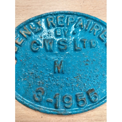 576 - Railwayana cast iron wagon plate Genly Repaired by C W S Ltd M 3-2956