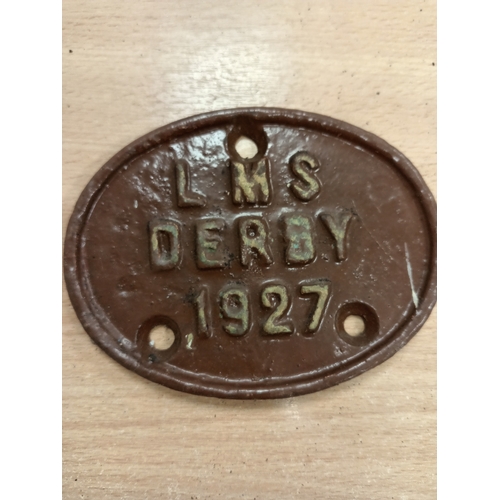 578 - Railwayana cast iron wagon plate L M S Derby 1927