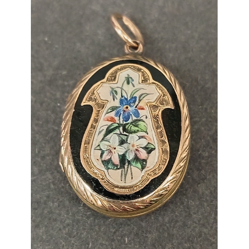 751 - Antique Victorian flower enamelled 9ct gold front and back locket 3cm weight 6.10 grams