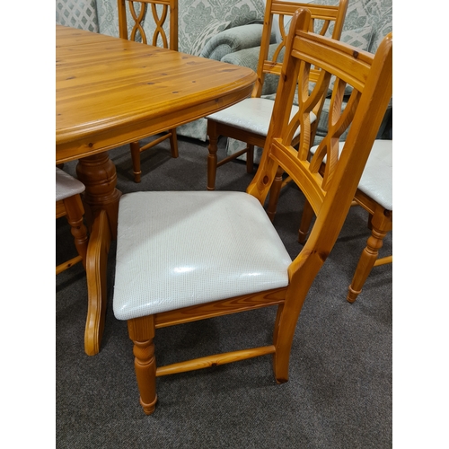 406 - Antique Pine Extendable Dining Table & 6 upholstered chairs. Table H77cm x L150cm extending to 230cm... 