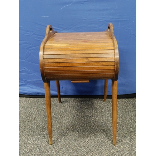 431 - Mid Century vintage wooden tambour roll top sewing box with tidy draws inside.