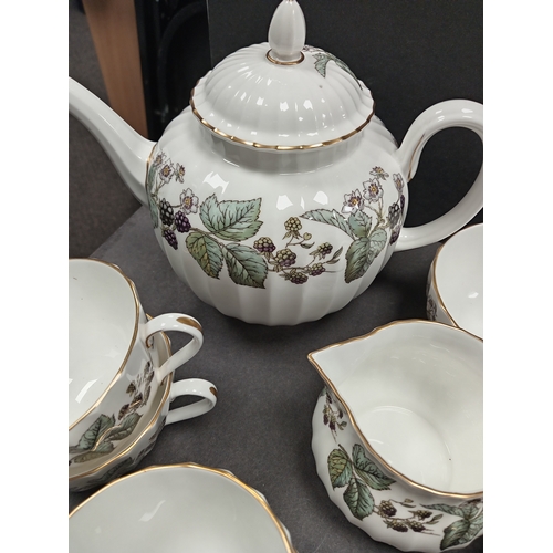 441 - Royal Worcester fine bone China Lavinia tea set includes seven cups with saucers and side plates a t... 