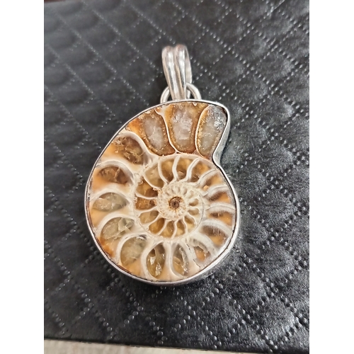 626 - Large 925 silver Ammonite pendant 4cm