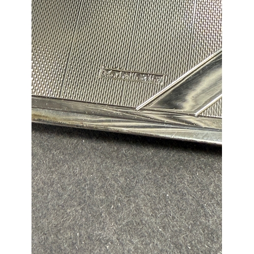 648 - Sterling Silver cigarette case. Excellent condition   215g. Approx 6 x 3 inches