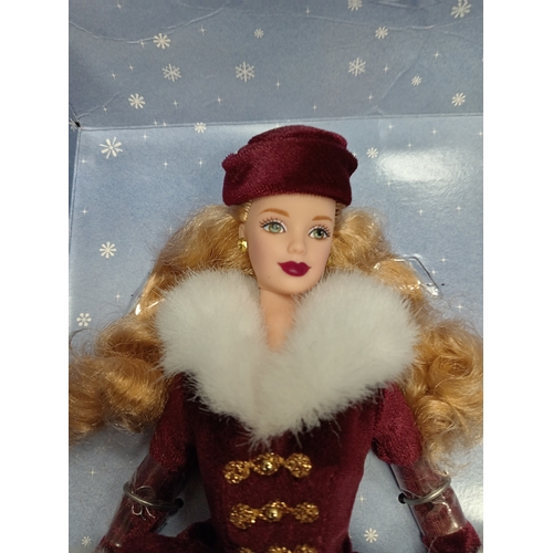 462 - Barbie Victorian ice skater special edition collector 2000 New in box