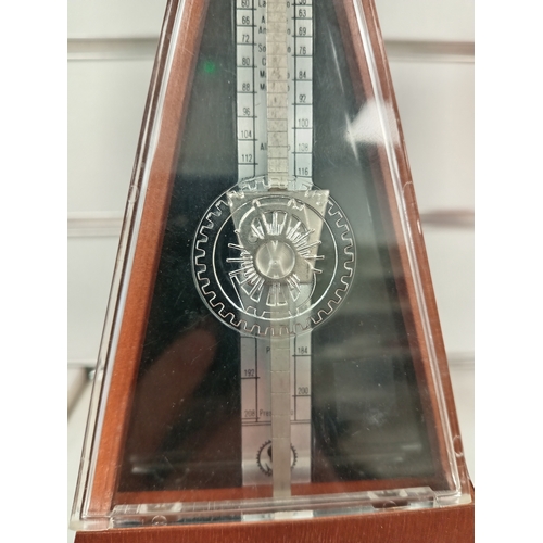 464 - Vintage mid century wooden German Metronome H 23cm x W 12cm