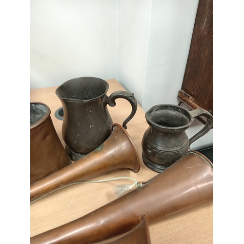 483 - Job lot of vintage copper and pewter items to include tankards, copper pan, copper Military horns an... 