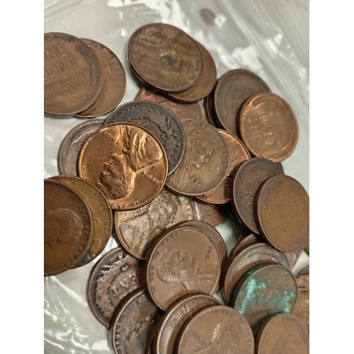 653 - Fifty-two Indian head and wheat one cent coins