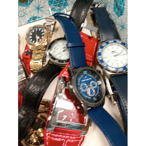 656 - Job lot of vintage men's watches includes Daniel Hetcher, Slazenger etc