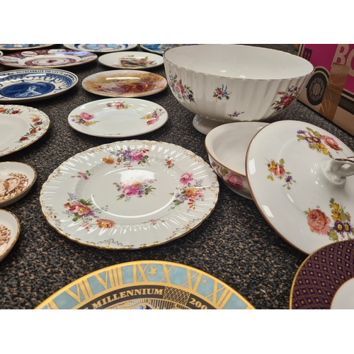 521 - Job Lot of ceramics to include decorative plates and crockery. Royal Worcester; Royal Doulton; Crown... 