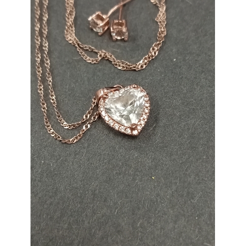 668 - Rose gold colour metal on 925 silver heart diamanté stone pendant on 925 silver chain L 44cm chain