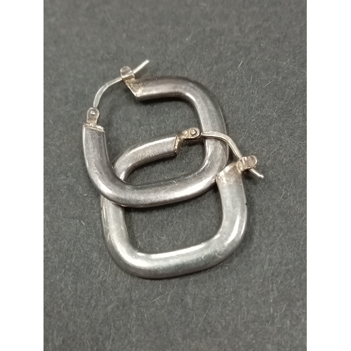 669 - 925 silver hoop lever earrings