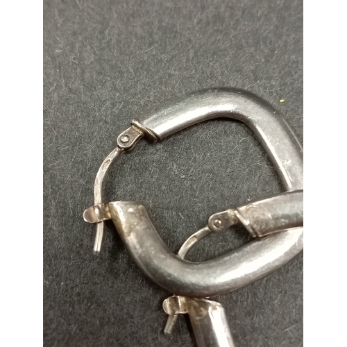 669 - 925 silver hoop lever earrings