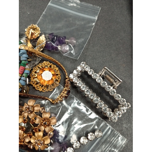 684 - Job lot of vintage costume jewellery includes scarf clips, gold colour locket brooch, bracelets and ... 