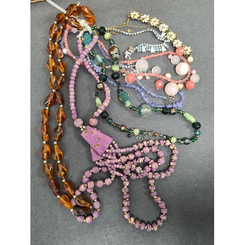 577 - Collection of good quality beaded costume necklaces & bracelets to include gemstones