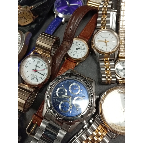 701 - Job lot of vintage watches includes Strada, Sekonda, Pulsar, Skyline, Ingersoll, Bentley etc