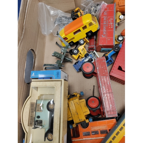 609 - Job lot of vintage diecast cars and vehicles. Makes include dinky, Cresent, corgi and Lesney