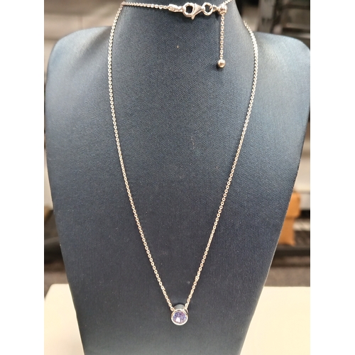 739 - 925 silver necklace L 40cm with a lilac stone pendant