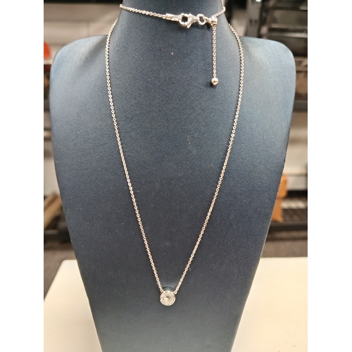 740 - 925 silver chain L 40cm with pearlescent stone pendant