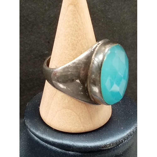 751 - 925 silver large blue stone ring size R