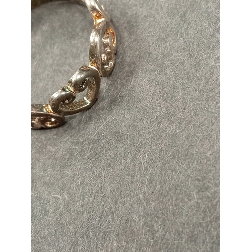 753 - 925 silver heart band ring size O