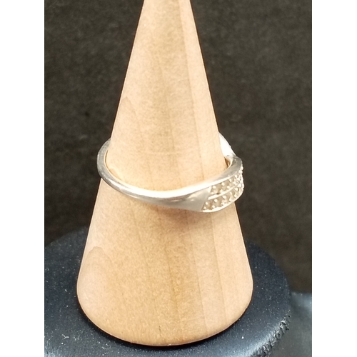 755 - 925 silver Diamanté stone wishbone ring size K