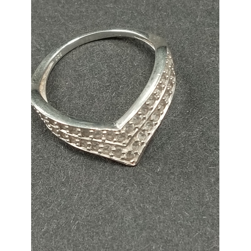 755 - 925 silver Diamanté stone wishbone ring size K