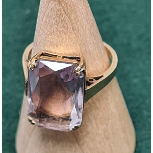 760 - 9 carat gold ring with large Amethyst colour setting size J 2.9 grams & Amber style drop earrings 3c... 