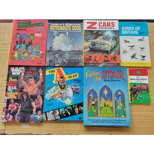 444 - A job lot of annuals and books. To include The A Team, WWF, The Harlem Globetrotters, Astronauts Boo... 