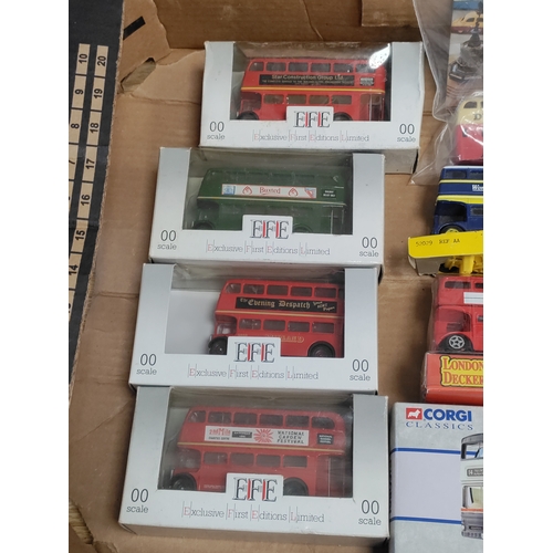 467 - A job lot of EFE 00 Scale, Lledo, Corgi, Dinky and days gone mostly boxed Buses.