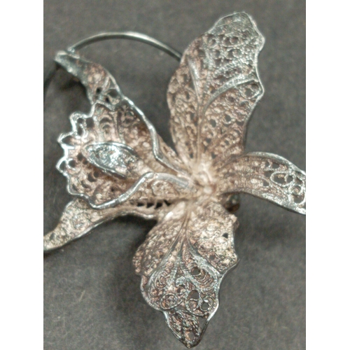 692 - 925 silver filigree orchid flower brooch