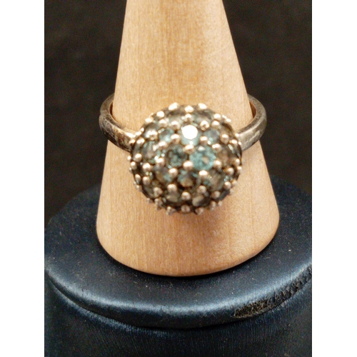 719 - 925 silver blue stone ball ring size Q