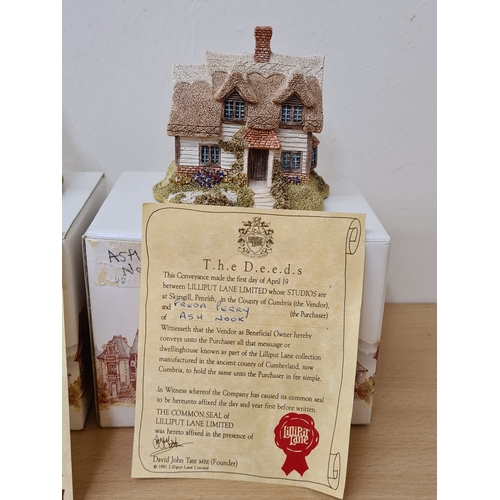 500 - Lilliput Lane British Miniature Models Collection, boxed with paperwork: Bridge House; Tillers Green... 