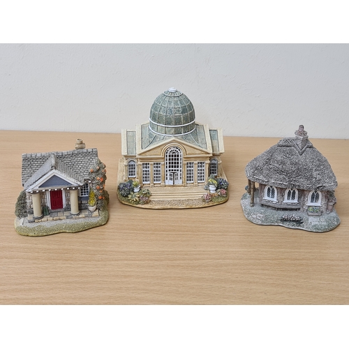 401 - Lilliput Lane British Miniature Models Collection, 6 loose items to include: Pipit Toll; Toll House;... 