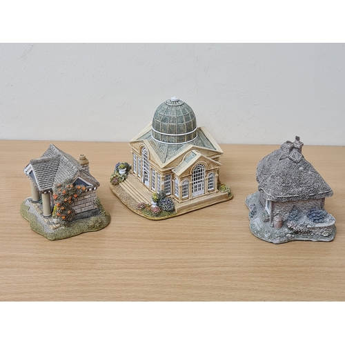 401 - Lilliput Lane British Miniature Models Collection, 6 loose items to include: Pipit Toll; Toll House;... 