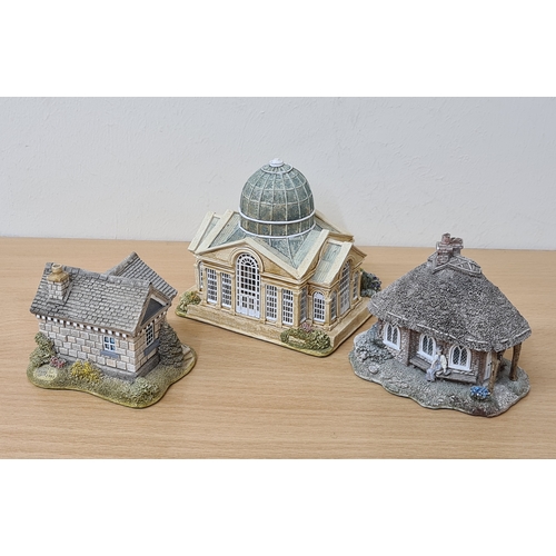 401 - Lilliput Lane British Miniature Models Collection, 6 loose items to include: Pipit Toll; Toll House;... 