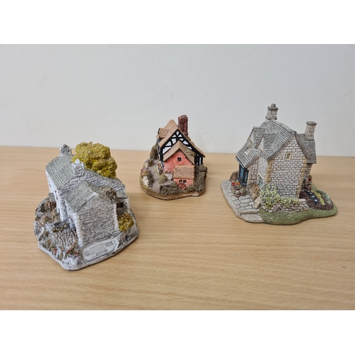 404 - Lilliput Lane British Miniature Models Collection, 6 loose items to include: Breacon Bach; Saddlers ... 