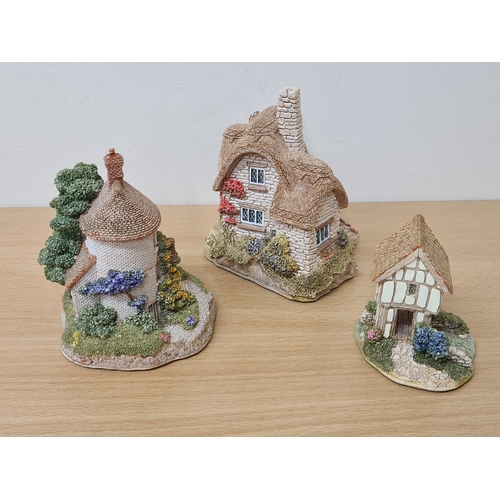 405 - Lilliput Lane British Miniature Models Collection, 6 loose items to include: Hampton Moat; Tea Caddy... 