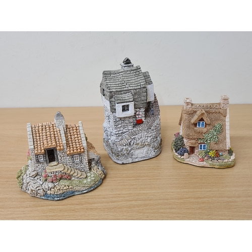 405 - Lilliput Lane British Miniature Models Collection, 6 loose items to include: Hampton Moat; Tea Caddy... 