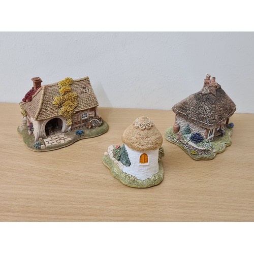 406 - Lilliput Lane British Miniature Models Collection, 6 loose items to include: Little Smithy; Pipit To... 