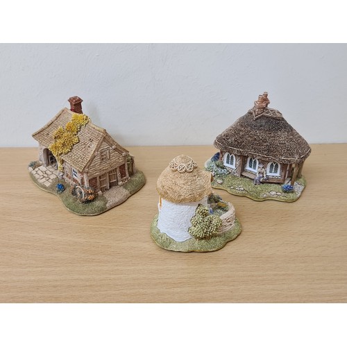 406 - Lilliput Lane British Miniature Models Collection, 6 loose items to include: Little Smithy; Pipit To... 