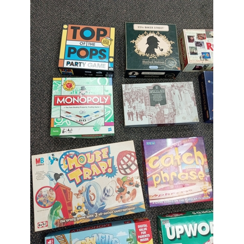 419 - Job lot of vintage board games to include Monopoly, Catch phrase, Mouse trap, Anti-Monopoly, Game of... 